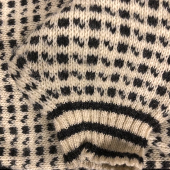 Vintage Volund Lokken Verk Norway Hand Knit Wool Sweater EUC Perfect War… - Picture 4 of 5